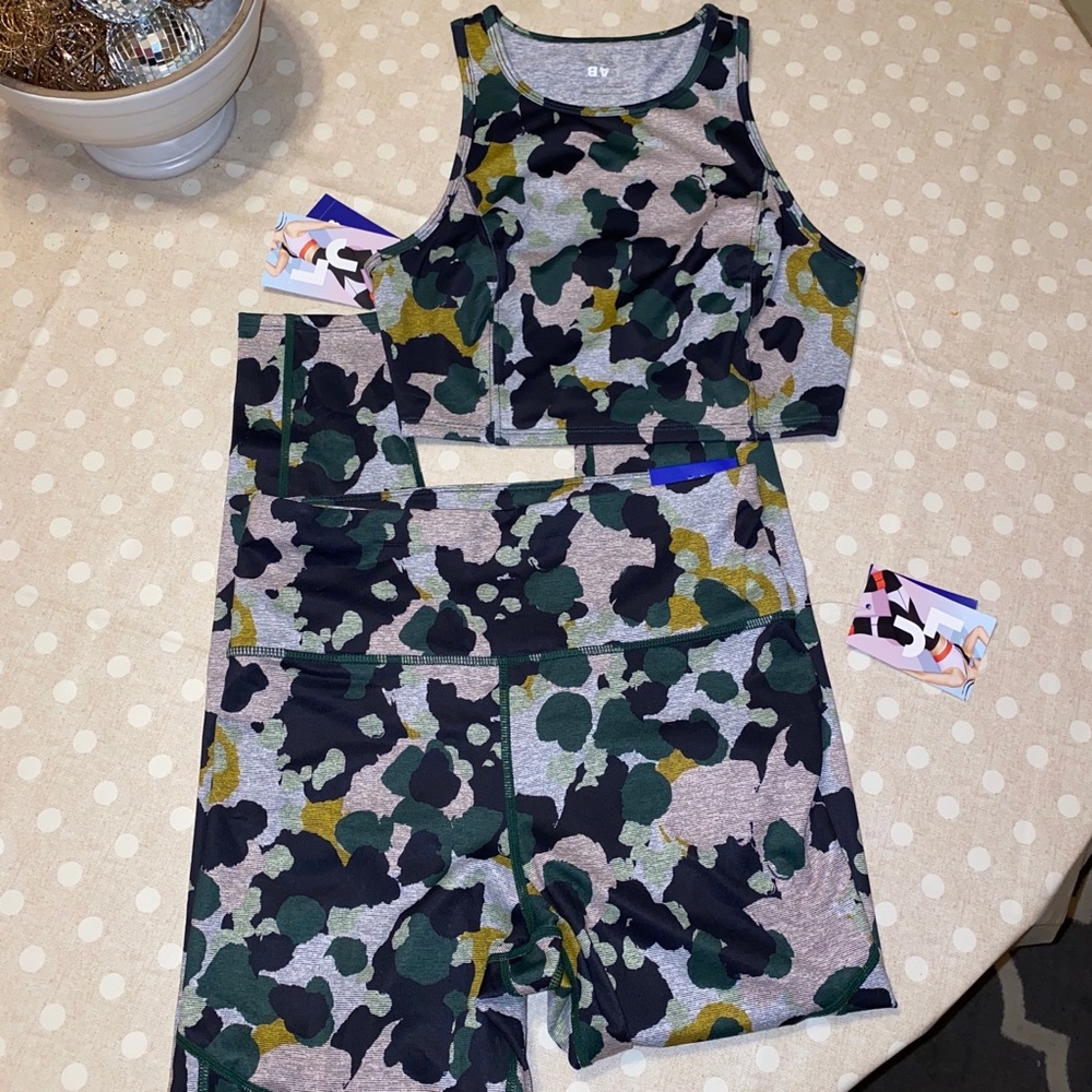 Joy Lab Two-Piece Multicolor Set